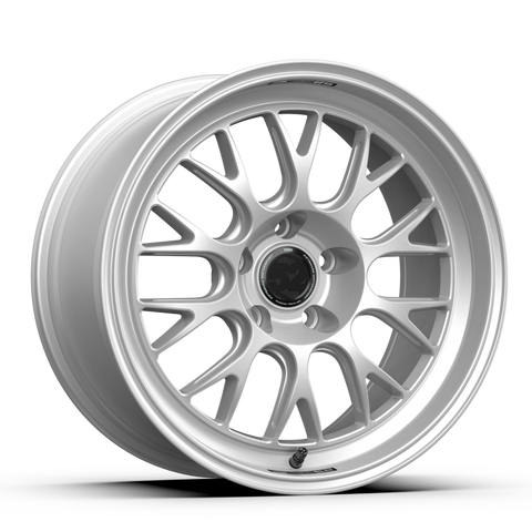 fifteen52 Holeshot RSR 19x9.5 5x120 22mm ET 72.56mm Center Bore Radiant Silver