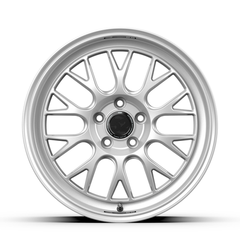 fifteen52 Holeshot RSR 18x8.5 5x112 42mm ET 57.1mm Center Bore Radiant Silver