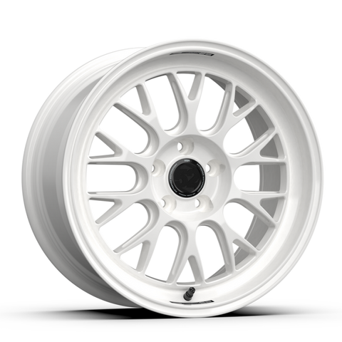 fifteen52 Holeshot RSR 18x9.5 5x114.3 38mm ET 73.1mm Center Bore Rally White