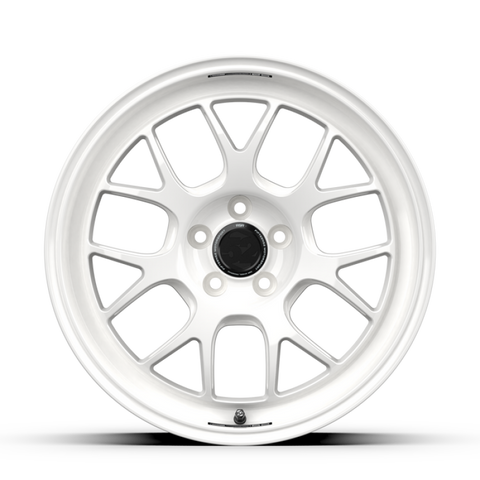 fifteen52 Apex RSR 18x9.5 5x114.3 38mm ET 73.1mm Center Bore Rally White